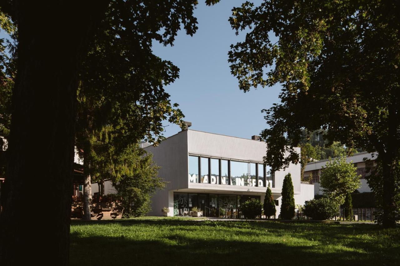 Youth Hostel Trbovlje Buitenkant foto